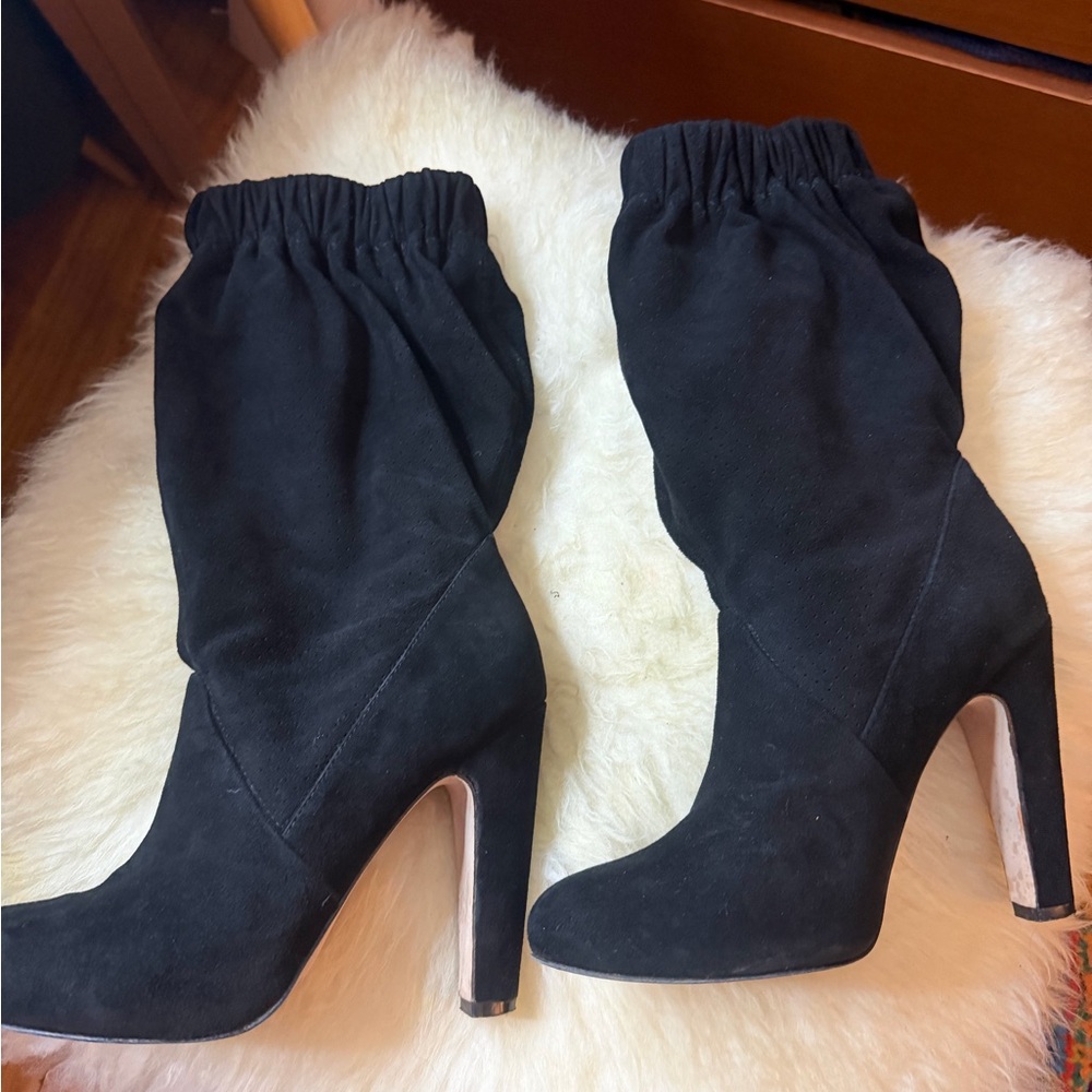 Dolce Vita Midnight Suede Heeled Boots